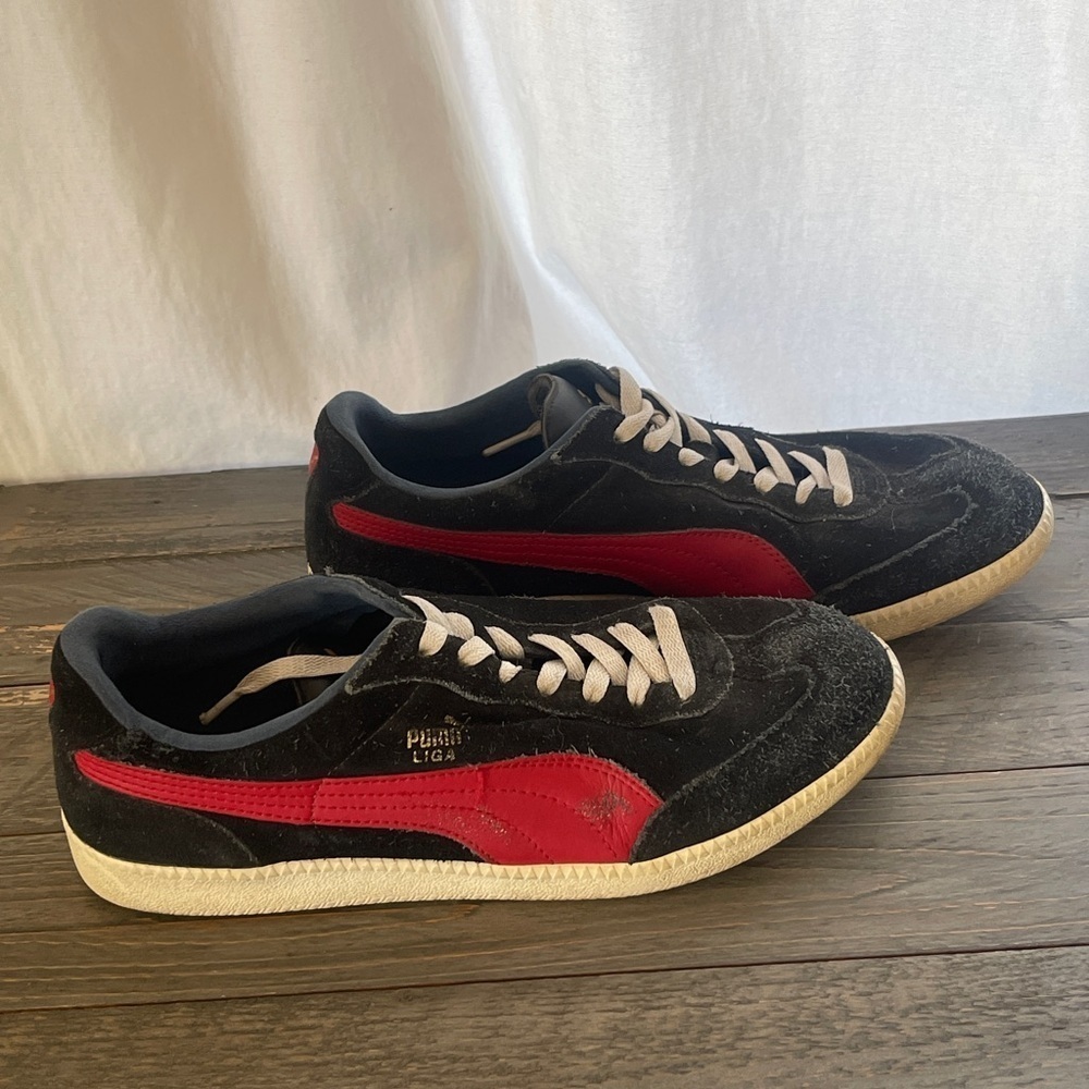 Puma Liga Suede Classic Casual Sneaker Black Red Men's Size 10 - Picture 2 of 10